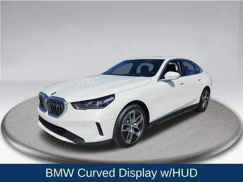 Used 2024 BMW i5 eDrive40i image 19