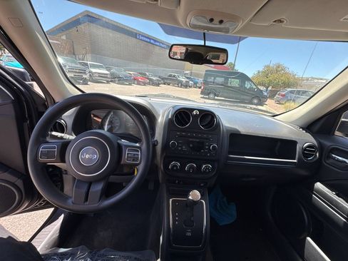 Used 2015 Jeep Patriot Sport w/ Power Value Group FWD image 10
