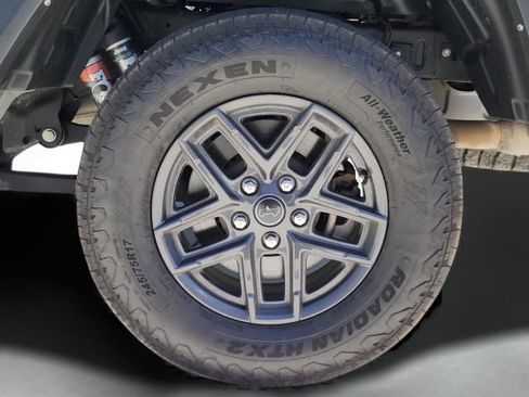 Used 2021 Jeep Gladiator Mojave AWD/4WD image 41