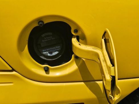 Used 1998 Ford Mustang Cobra RWD image 37
