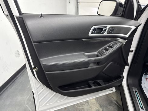 Used 2014 Ford Explorer Sport AWD/4WD image 12