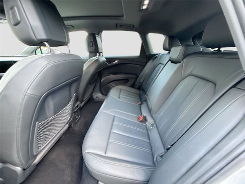 Used 2022 Audi Q4 e-tron Premium w/ Convenience Package image 24