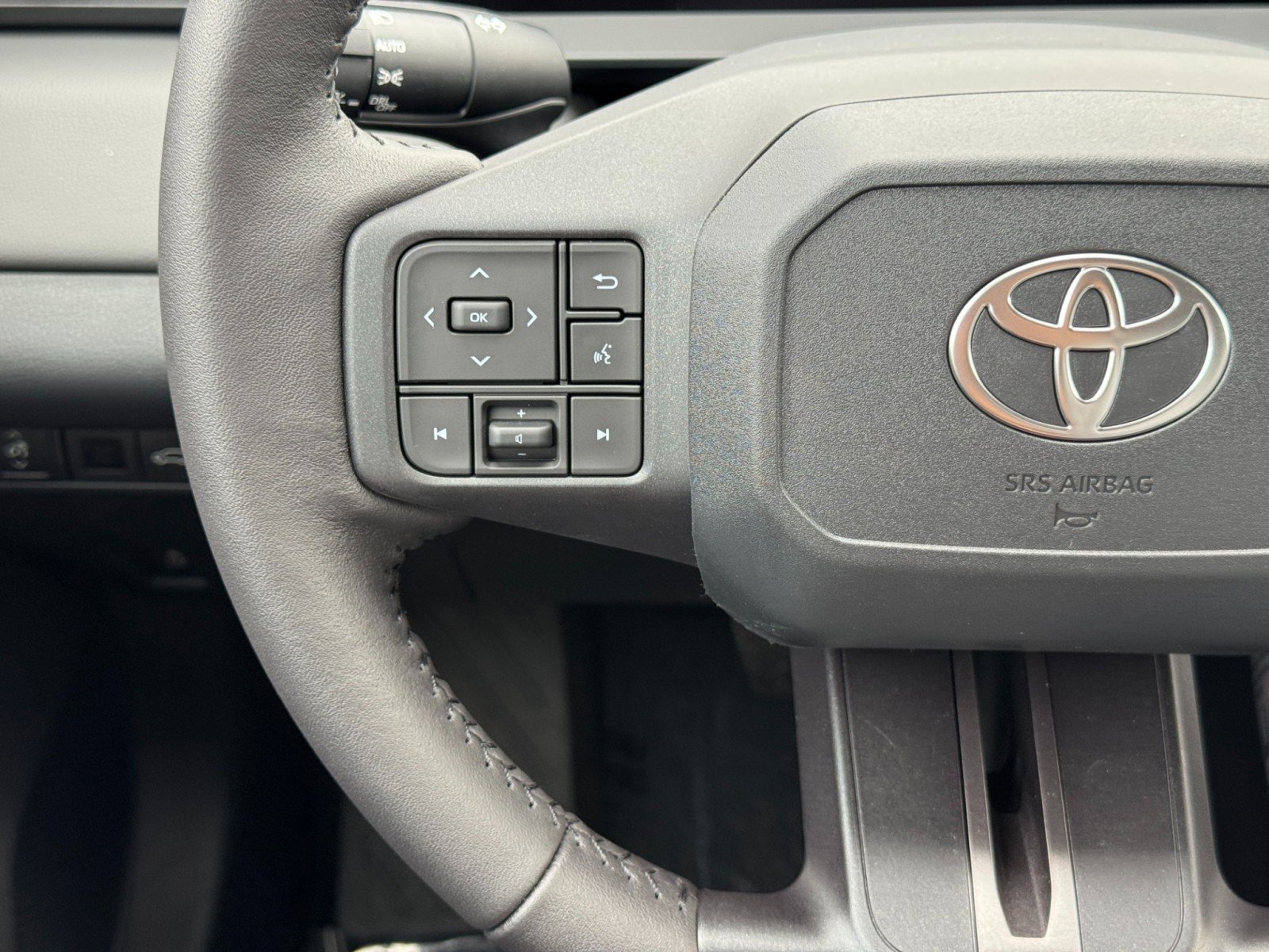 Used 2026 Toyota RAV4 XLE Premium w/ Weather Package AWD/4WD image 20