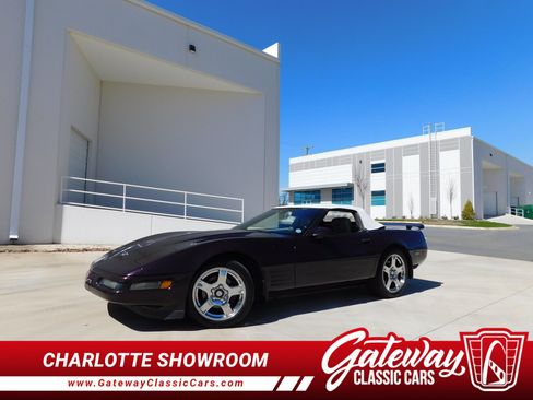 Used 1993 Chevrolet Corvette Convertible RWD image 1