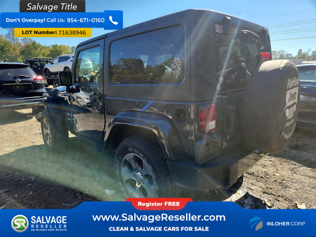 Used 2017 Jeep Wrangler Sahara w/ Connectivity Group AWD/4WD image 3