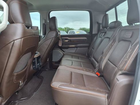 Used 2025 RAM 1500 Limited w/ Off Road Group AWD/4WD image 24