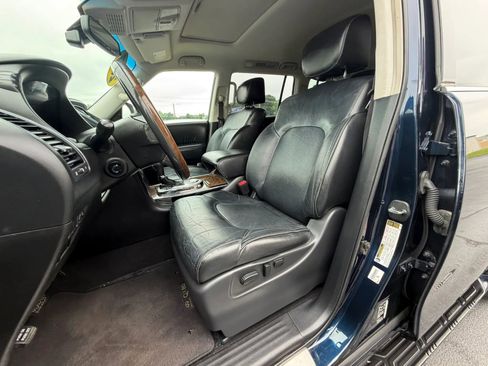 Used 2017 INFINITI QX80 2WD w/ Driver Assistance Package image 12