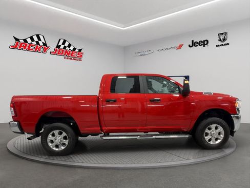 Used 2024 RAM 2500 Big Horn w/ Bed Utility Group image 12