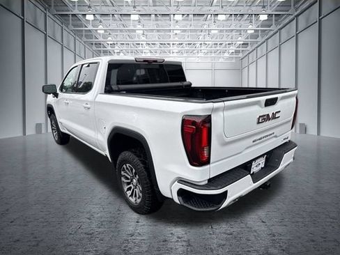 Used 2023 GMC Sierra 1500 AT4 w/ AT4 Premium Package AWD/4WD image 10