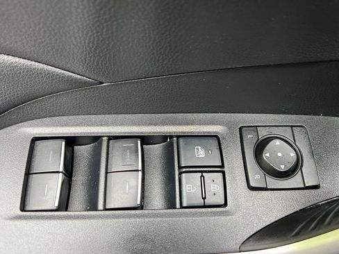 Used 2022 Toyota RAV4 XLE Premium AWD/4WD image 12