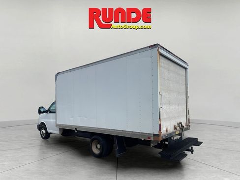 Used 2014 Chevrolet Express 3500 Extended RWD image 4