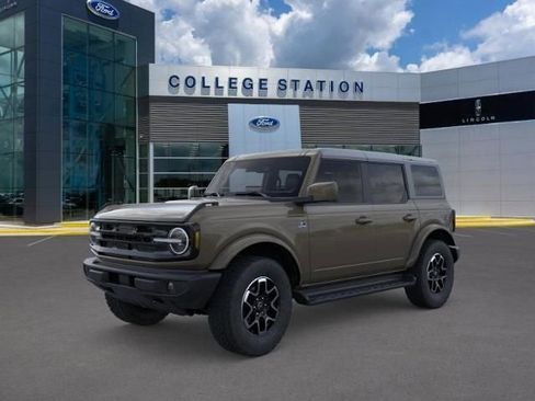 New 2025 Ford Bronco Outer Banks image 1