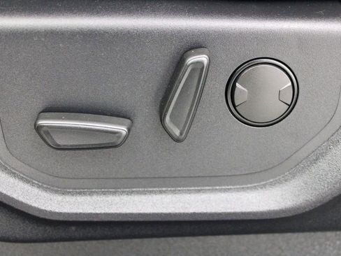 Used 2019 Ford F150 XLT w/ Equipment Group 302A Luxury image 21