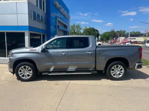 Used 2021 Chevrolet Silverado 1500 LTZ AWD/4WD image 1