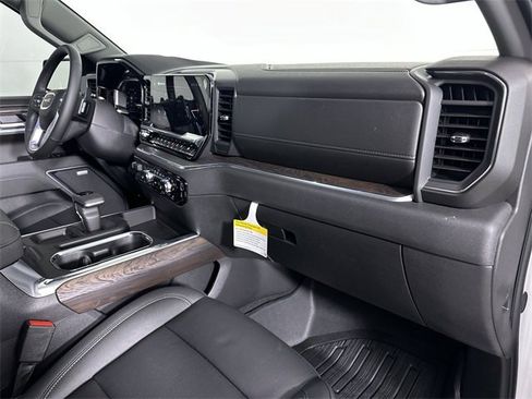 New 2026 GMC Sierra 1500 SLT w/ SLT Premium Plus Package image 29