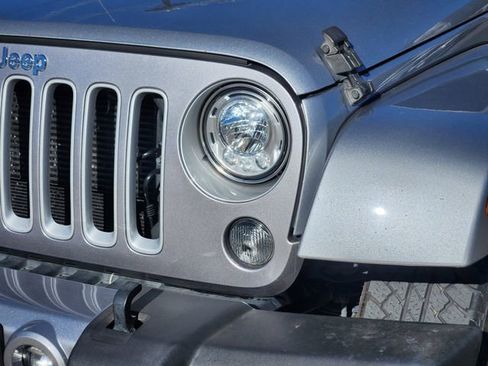 Used 2018 Jeep Wrangler Unlimited Sahara w/ Max Tow Package image 8