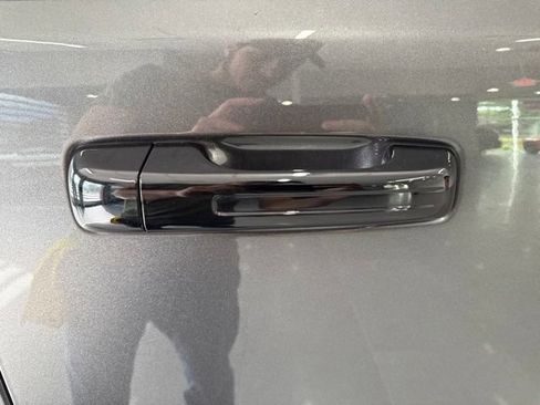 Used 2024 RAM 1500 Big Horn AWD/4WD image 23