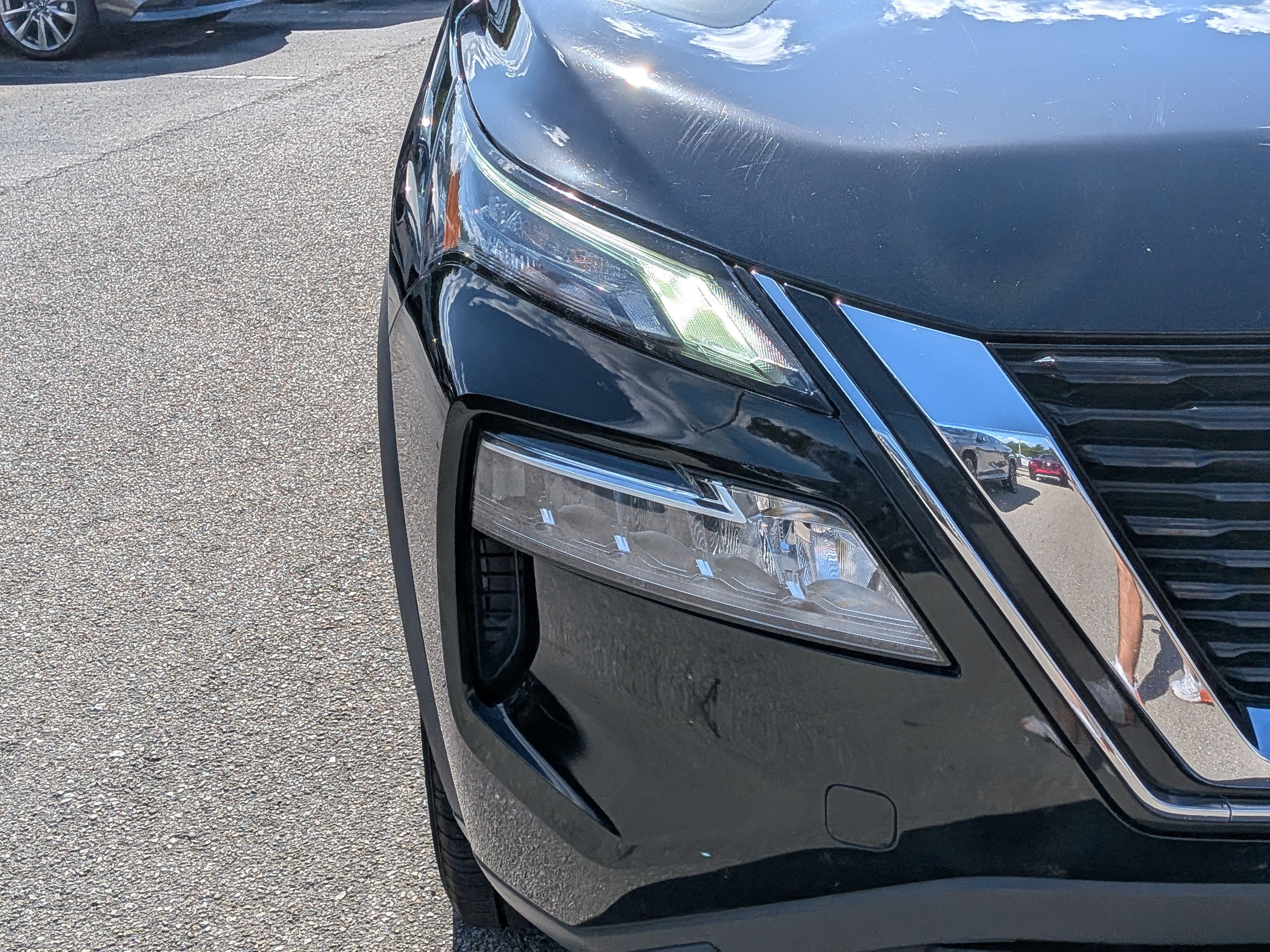 Used 2023 Nissan Rogue SV FWD image 10