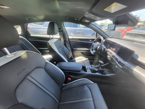 Used 2025 Kia K5 GT-Line FWD image 8