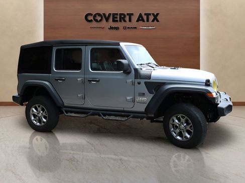 Used 2020 Jeep Wrangler Unlimited Sport AWD/4WD image 6