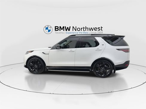 Used 2025 Land Rover Discovery Dynamic SE AWD/4WD image 11