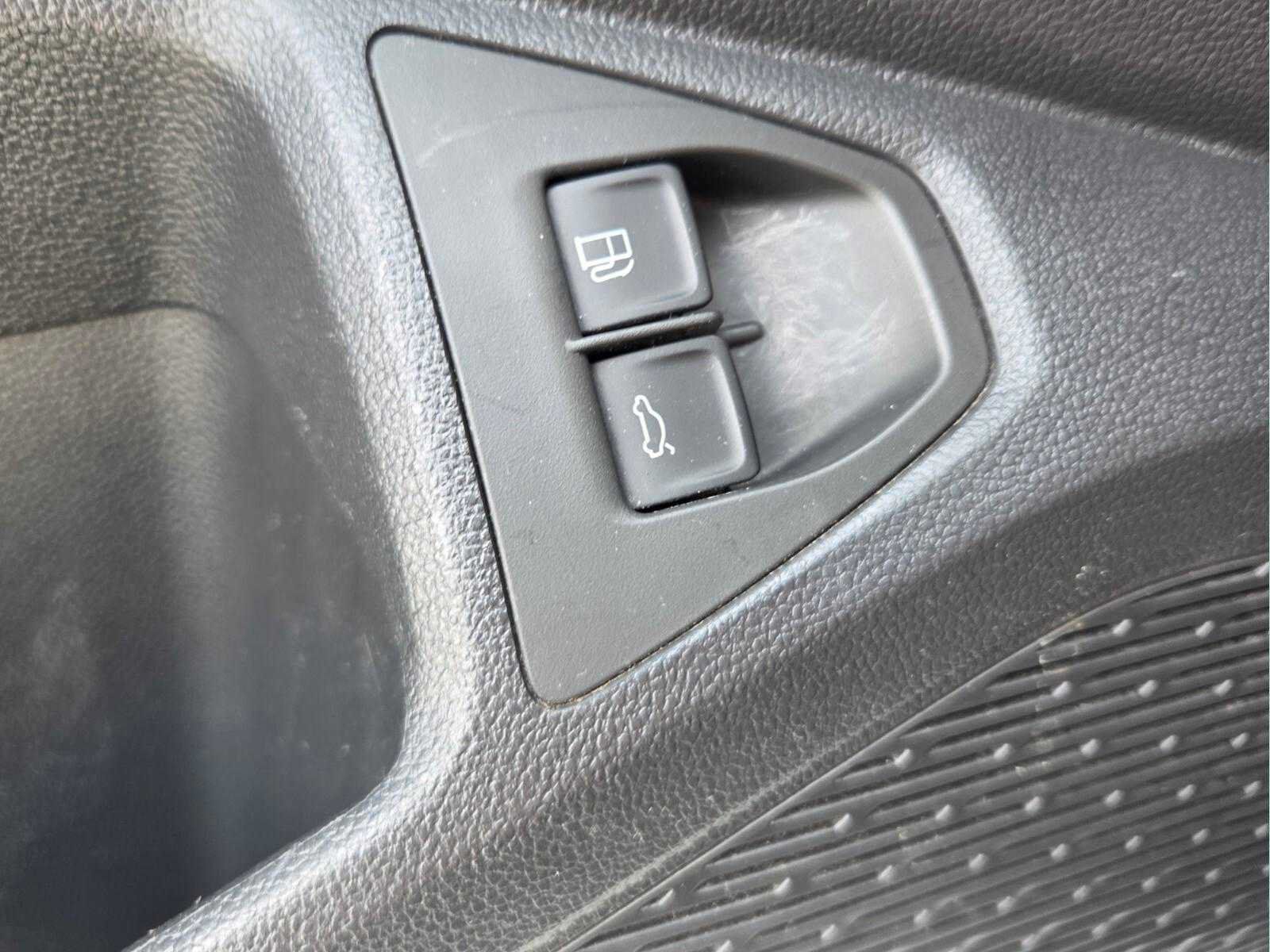 Used 2024 Volkswagen Jetta Sport FWD image 31