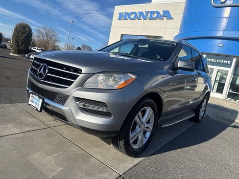 Used 2013 Mercedes-Benz ML 350 BlueTEC 4MATIC image 16