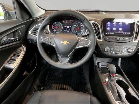 Used 2024 Chevrolet Malibu RS FWD image 8