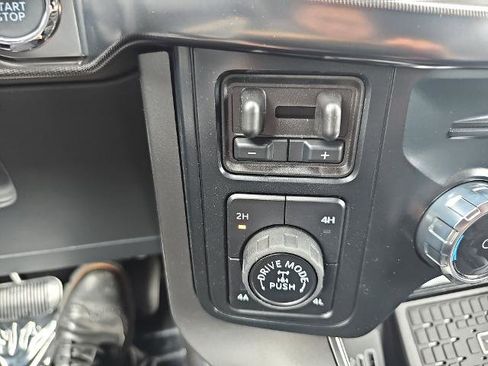 New 2025 Ford F150 Lariat w/ Equipment Group 501A Mid image 22