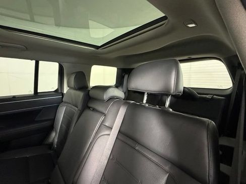 Used 2025 Hyundai Santa Fe Limited FWD image 24