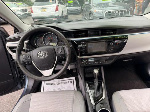Used 2015 Toyota Corolla LE FWD image 15