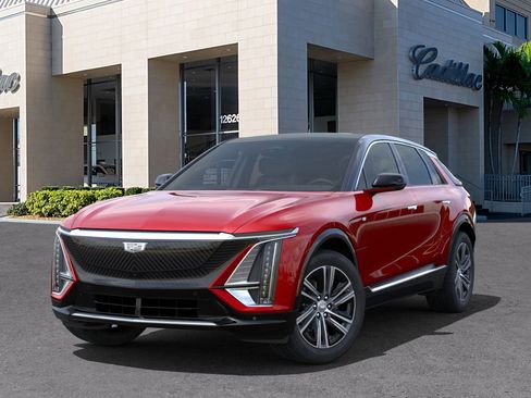 New 2025 Cadillac Lyriq Luxury image 8
