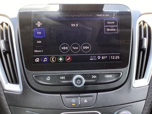 Used 2024 Chevrolet Malibu LT image 21