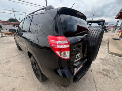 Used 2011 Toyota RAV4 2WD w/ Upgrade Value Pkg image 7
