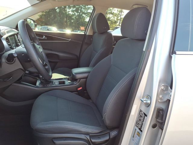 Used 2019 Kia Sorento L FWD image 12