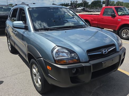 Used 2009 Hyundai Tucson SE AWD/4WD image 2
