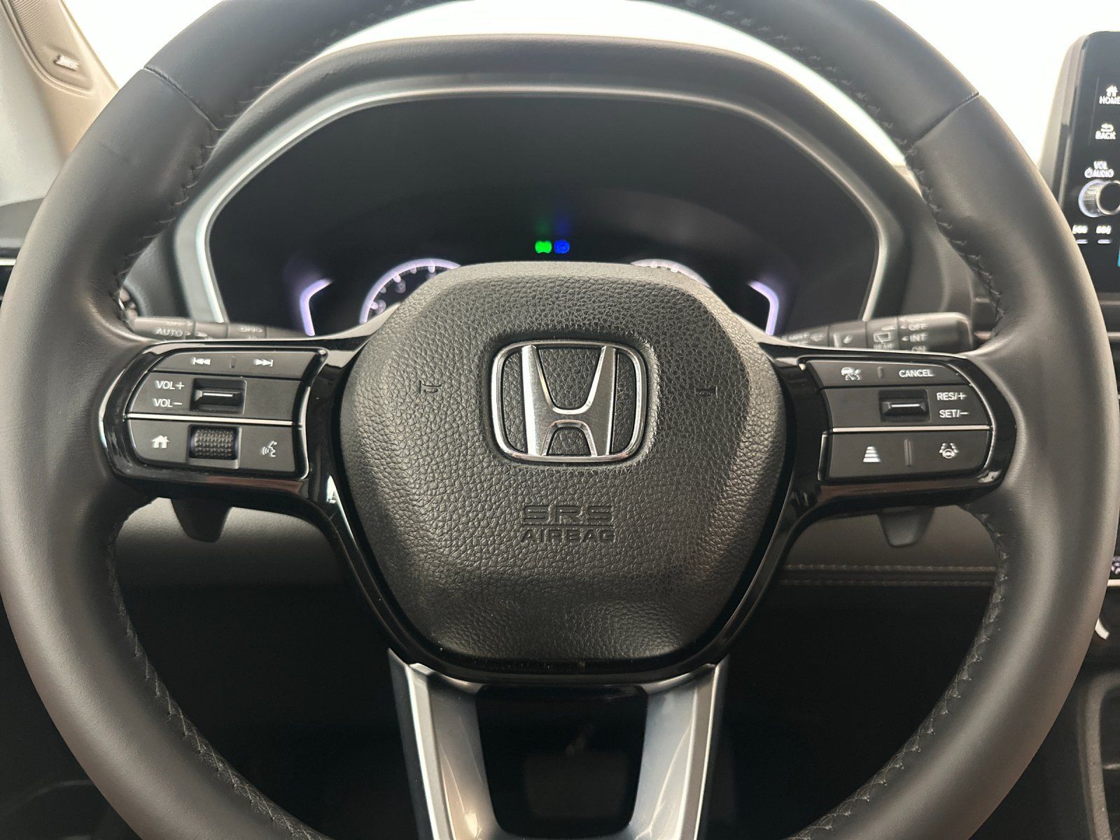 Used 2025 Honda Pilot Touring image 24