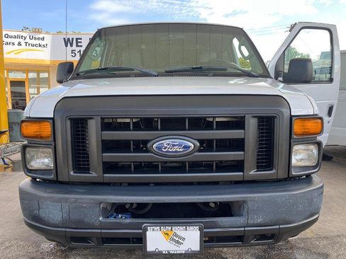 Used 2009 Ford E-350 and Econoline 350 XL RWD image 2