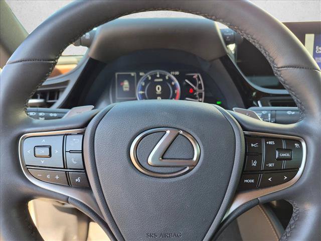 Certified 2024 Lexus ES 350 w/ Premium Package FWD image 11