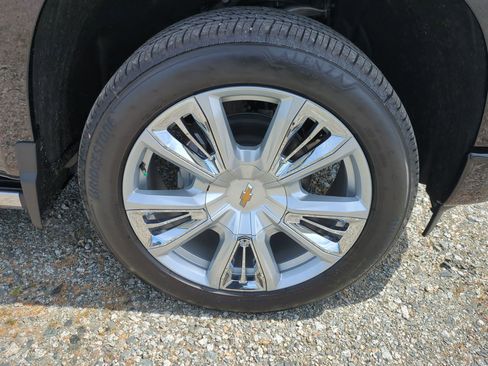 New 2026 Chevrolet Silverado 1500 High Country AWD/4WD image 12