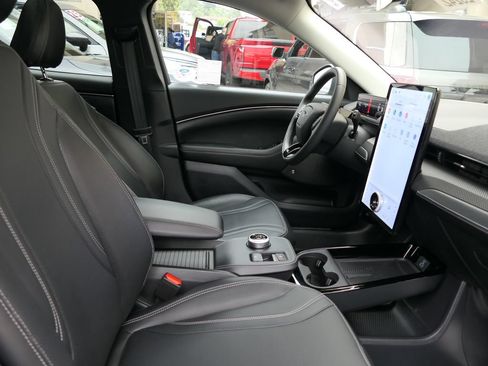 Used 2023 Ford Mustang Mach-E Premium RWD image 27