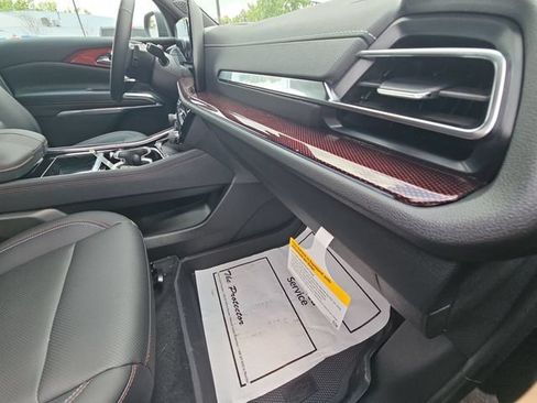 New 2026 Chevrolet Traverse Z71 w/ Enhanced Driving Package AWD/4WD image 31