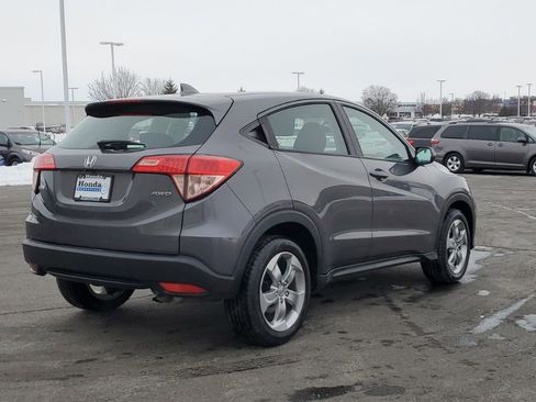 Used 2018 Honda HR-V LX image 7
