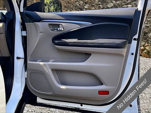Used 2017 Honda Pilot EX-L image 18