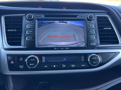 Used 2019 Toyota Highlander XLE