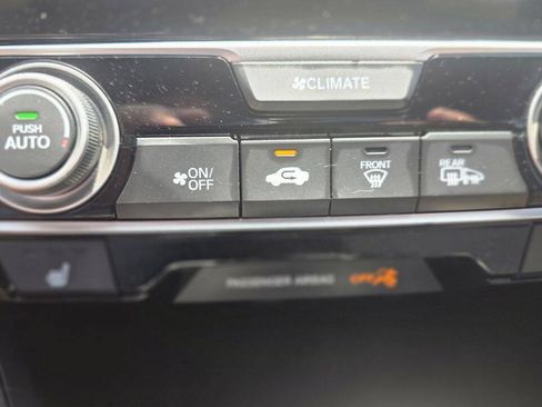 Used 2017 Honda Civic EX-L image 16