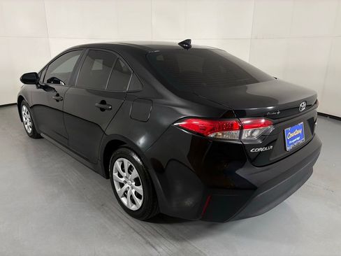 Used 2025 Toyota Corolla LE FWD image 6