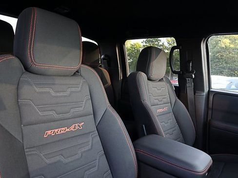 Used 2024 Nissan Frontier PRO-4X w/ Off-Road Protection Package image 24