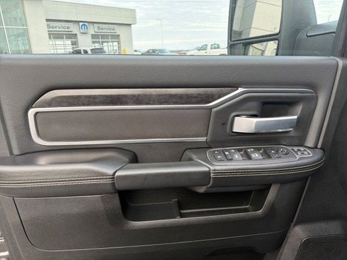 Used 2024 RAM 2500 Big Horn image 23