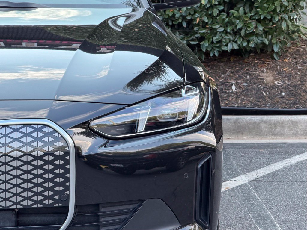 Used 2025 BMW i4 eDrive40 RWD image 5